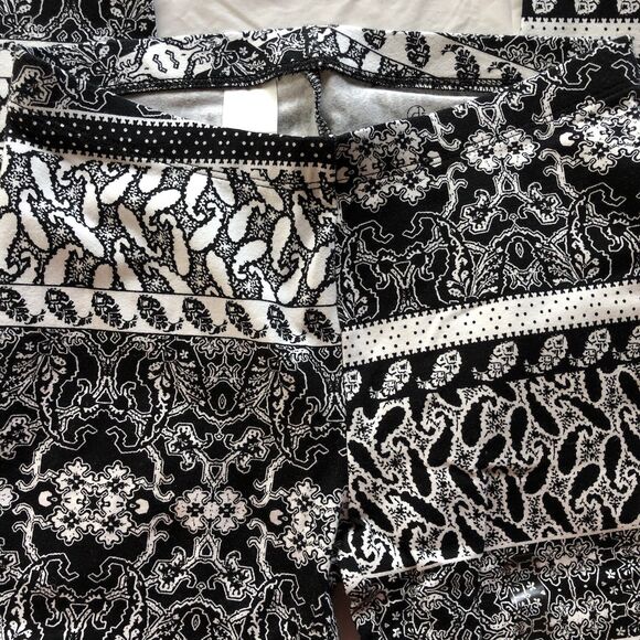 Decree Women's Leggings Paisley Park Black White X-Small Ankle Length - Picture 2 of 5